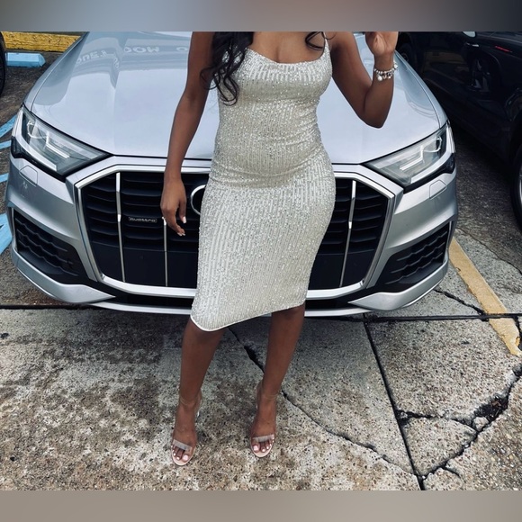 gold sequin dress - Picture 3 of 3